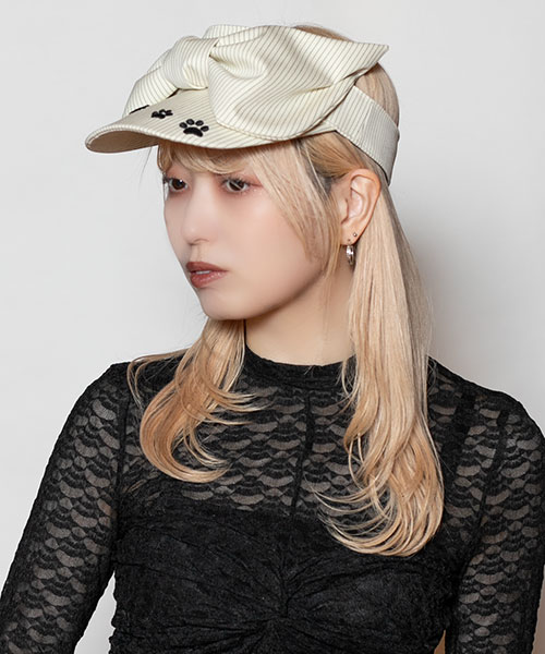 Model's head circumference: 58cm, wearing size: ONESIZE