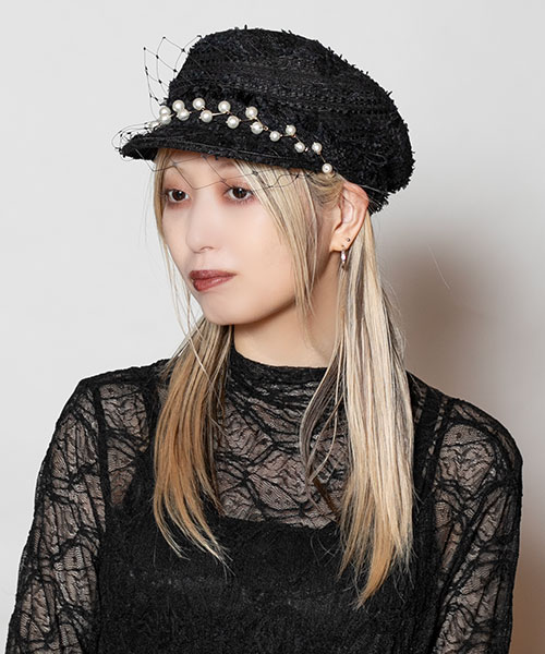 Model's head circumference: 58cm, wearing size: ONESIZE