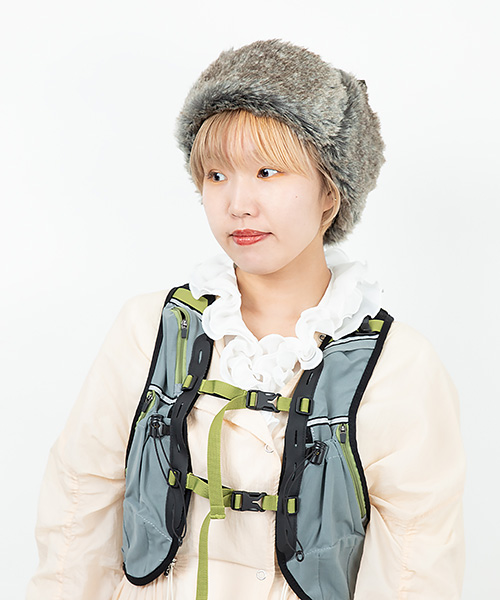 モデル頭囲：54.5cm 着用サイズ：ONESIZE