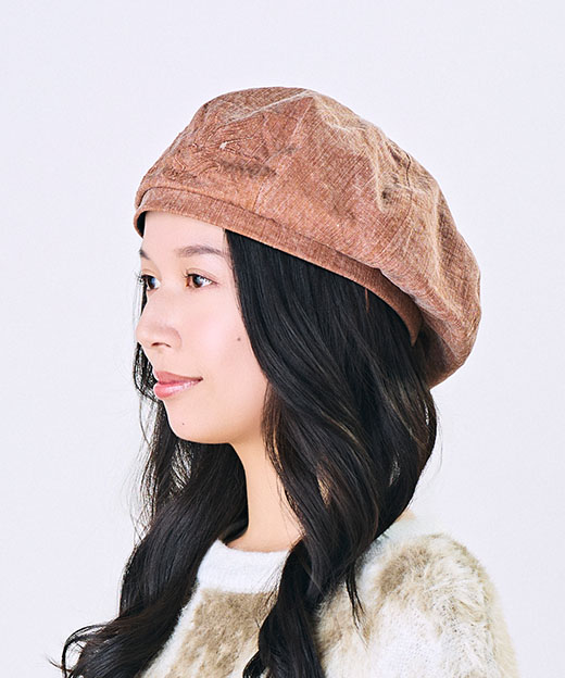 モデル頭囲：54cm 着用サイズ：ONESIZE