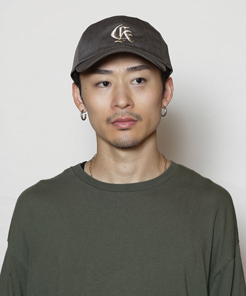 モデル頭囲：58.5cm 着用サイズ：ONESIZE