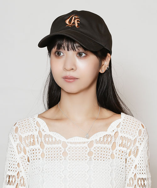 モデル頭囲：56cm 着用サイズ：ONESIZE