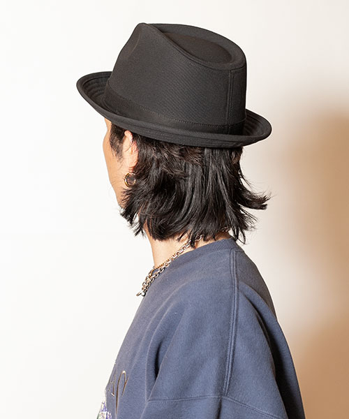 BLACK モデル頭囲：58cm