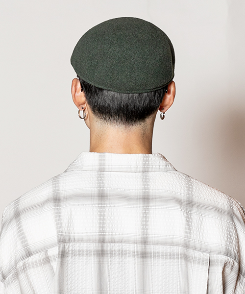 KHAKI モデル頭囲：58.5cm