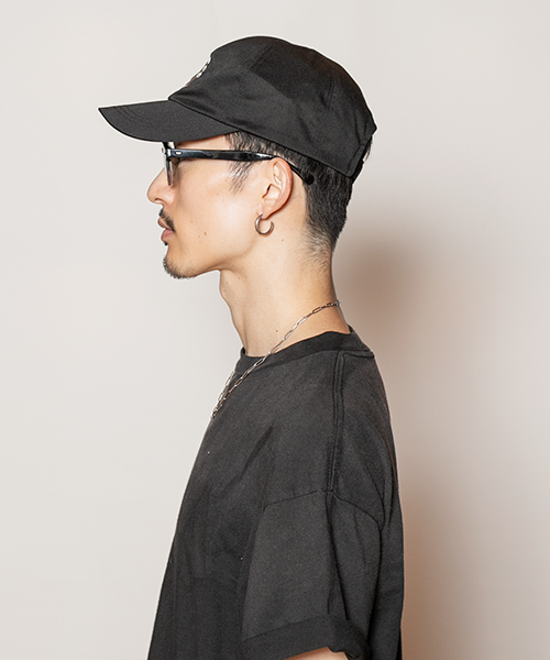 BLACK モデル頭囲：58.5cm