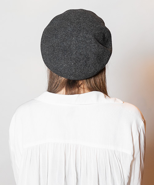 モデル頭囲：56cm 着用サイズ：ONESIZE