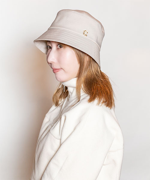 モデル頭囲：56cm 着用サイズ：ONESIZE