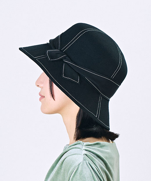 モデル頭囲：55.5cm 着用サイズ：ONESIZE