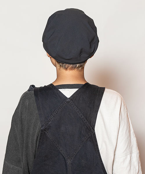 BLACK モデル頭囲：54cm