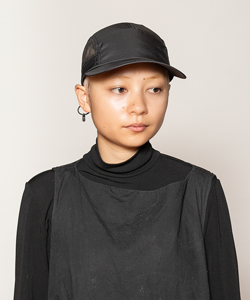 BLACK モデル頭囲：54cm