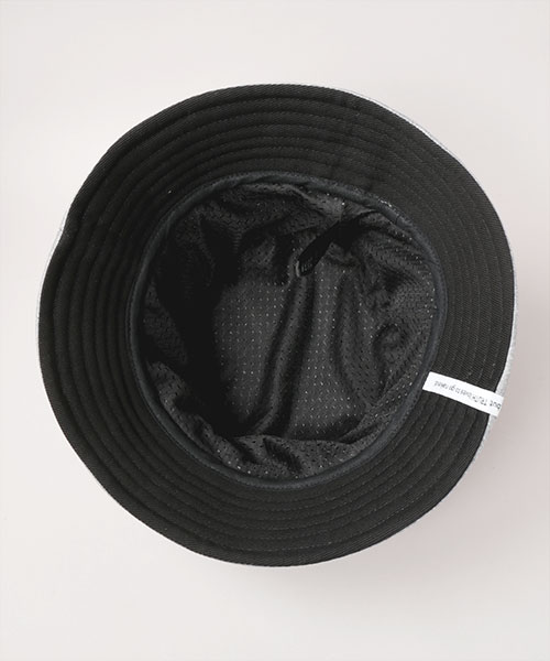 AKA SIX POLY BUCKET HAT BLACK ONESIZE