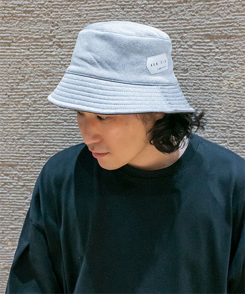 モデル頭囲：58cm 着用サイズ：ONESIZE