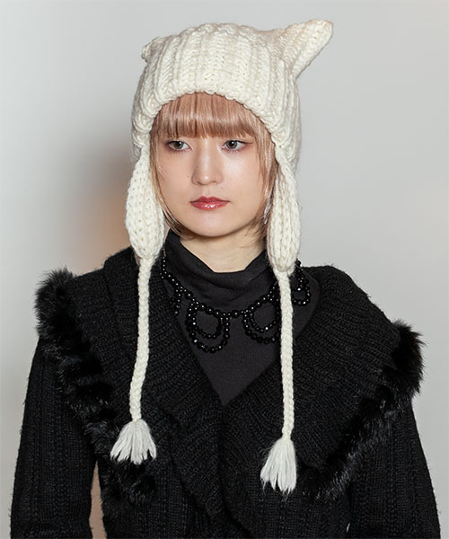WHITE モデル頭囲：55cm