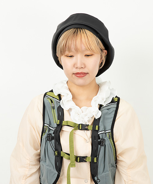 モデル頭囲：54.5cm 着用サイズ：ONESIZE