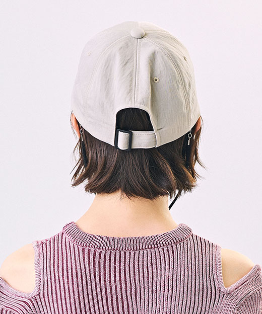 モデル頭囲：52cm 着用サイズ：ONESIZE