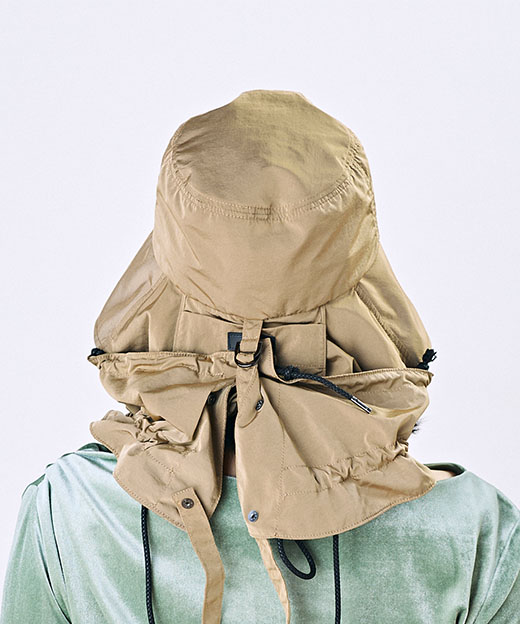 モデル頭囲：55.5cm 着用サイズ：ONESIZE