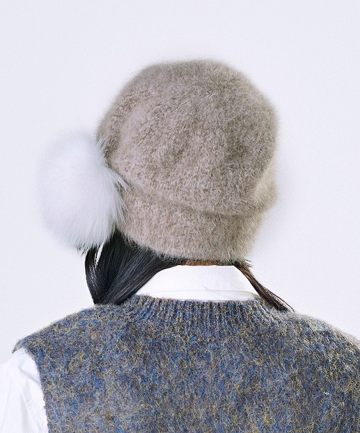 BEIGE　モデル頭囲：56cm