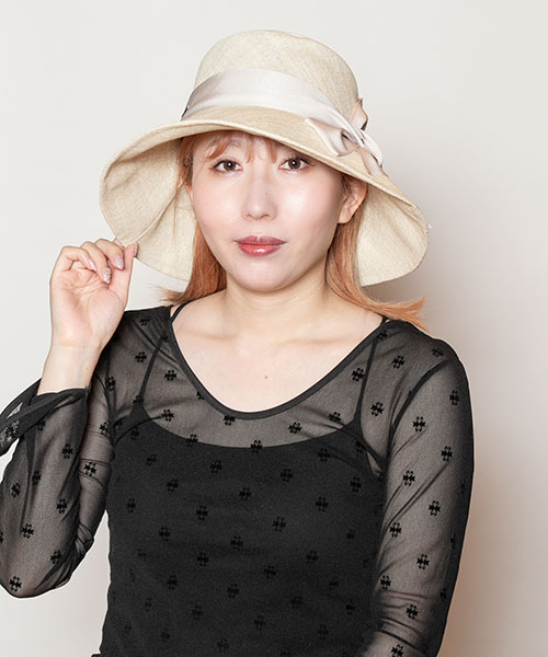 LIGHT BEIGE モデル頭囲：56cm