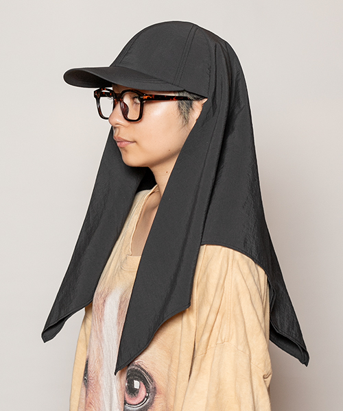 BLACK モデル頭囲：54cm