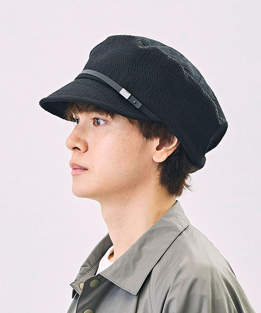 モデル頭囲：54.5cm 着用サイズ：ONESIZE