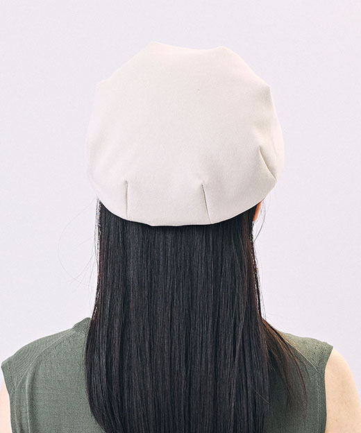 モデル頭囲：54cm 着用サイズ：ONESIZE