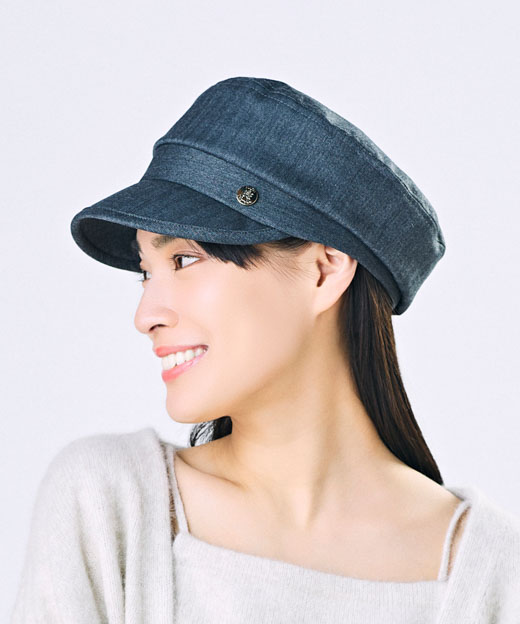 Model's head circumference: 55.5cm, wearing size ONESIZE