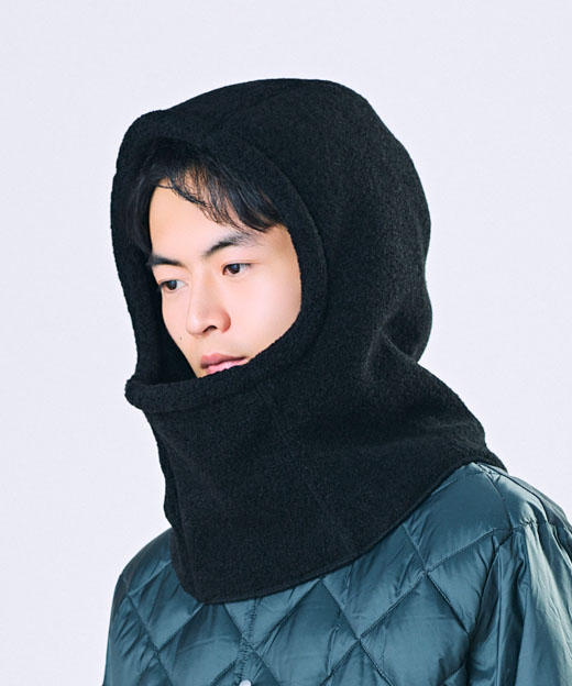 Model's head circumference: 59cm, wearing size ONESIZE