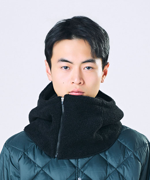 Model's head circumference: 59cm, wearing size ONESIZE
