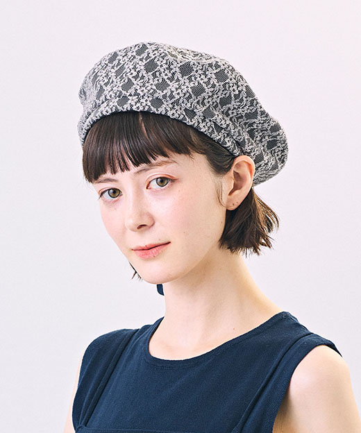 GRAY　モデル頭囲：52cm