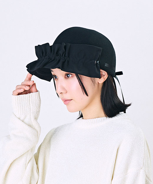 モデル頭囲：55.5cm 着用サイズ：ONESIZE
