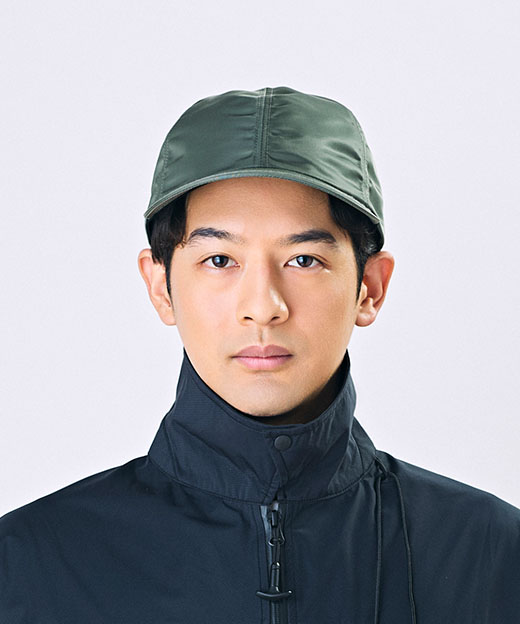 KHAKI　モデル頭囲：56cm