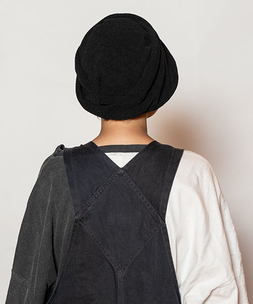 BLACK モデル頭囲：54cm