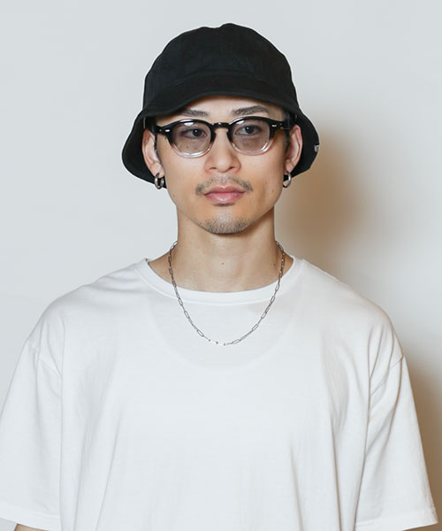 モデル頭囲：58.5cm 着用サイズ：ONESIZE