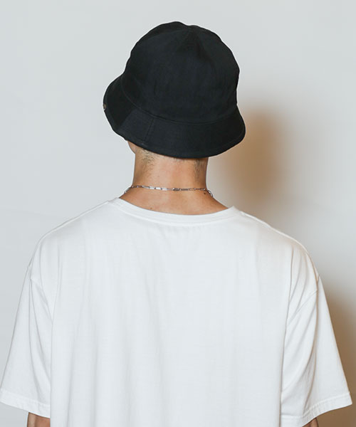 モデル頭囲：58.5cm 着用サイズ：ONESIZE
