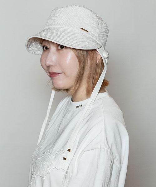WHITE モデル頭囲：56cm