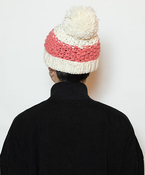 WHITE モデル頭囲：58.5cm