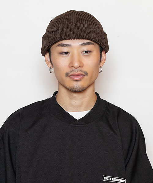 モデル頭囲：58.5cm 着用サイズ：ONESIZE